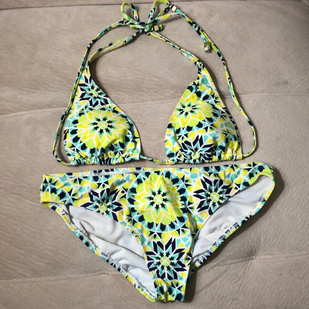 Old Navy Bikini with free bottom cover up